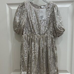 H&M girls 2-3 Shimmering Silver Sequin Dress- perfect for the holidays